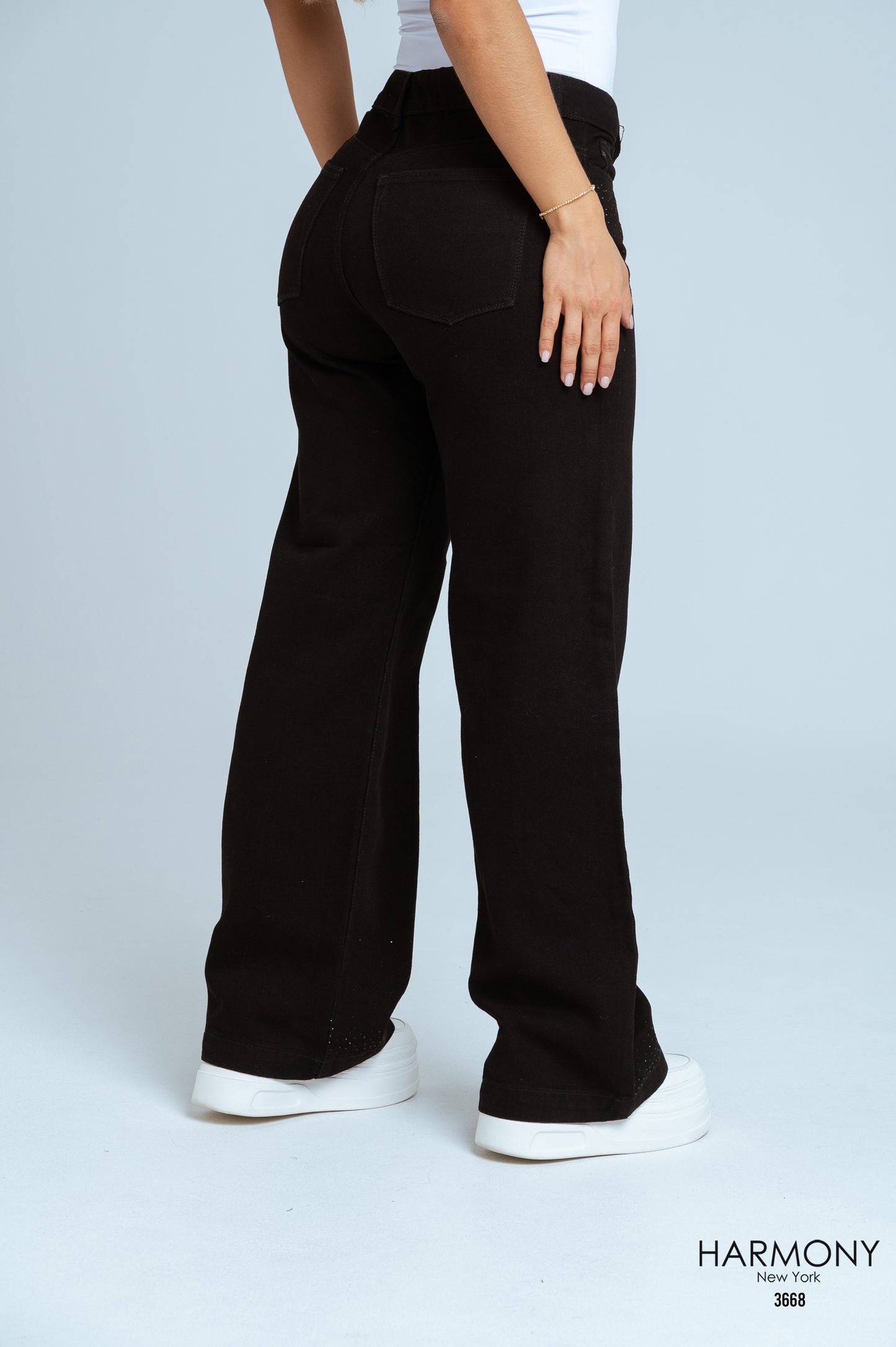 NoHo Crystal Black - Ref 3668